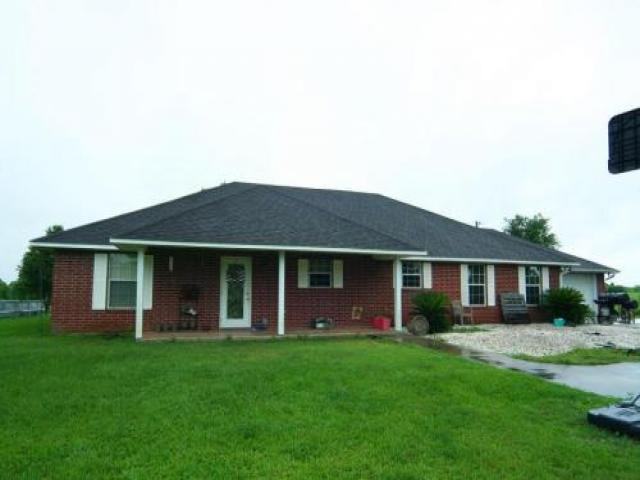 2767 Bailey Rd - Photo 2 of 6