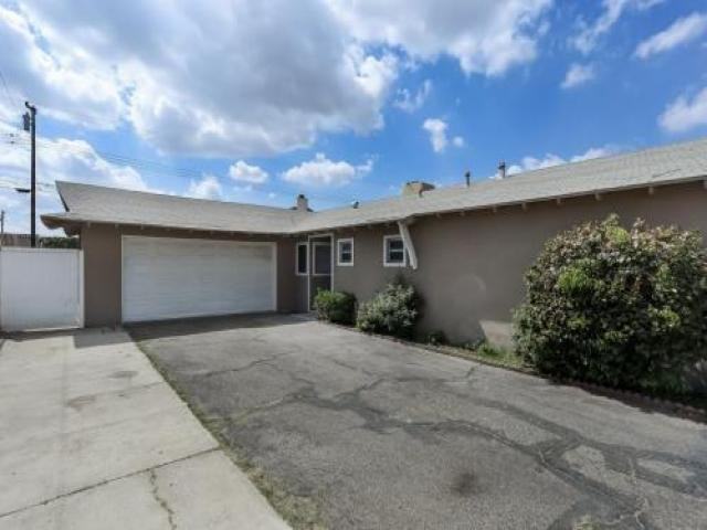 27025 10th St - Photo 3 of 6