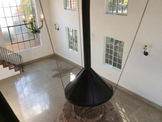 790 N Pasadena Ave - Photo 2 of 6