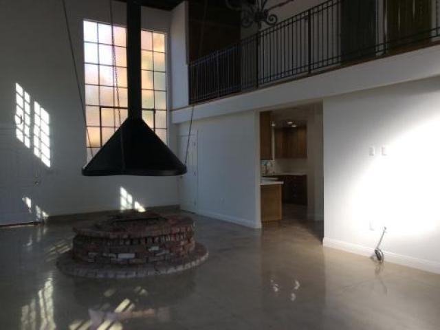 790 N Pasadena Ave - Photo 3 of 6