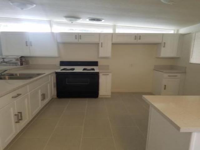 1113 Gravelia St - Photo 2 of 6