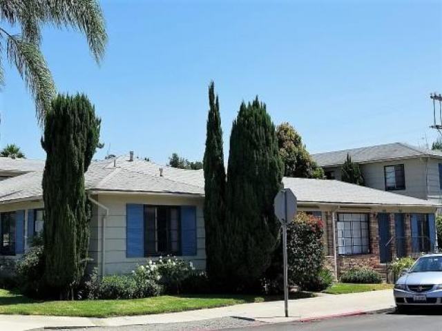 4140 Hilldale Rd - Photo 2 of 6