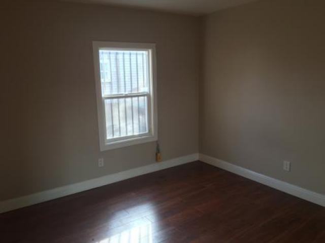 1206 41st Ave - Photo 3 of 6