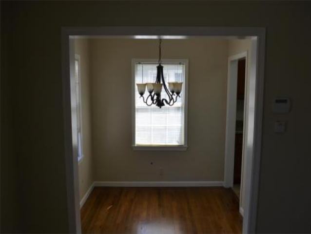 236 N Glenn Ave - Photo 3 of 6