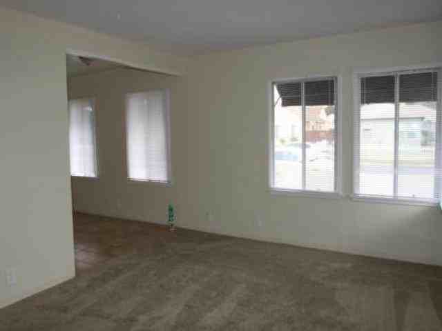2260 Euclid Ave - Photo 3 of 6