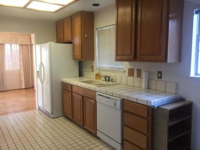 124 Mountain Rd - Photo 2 of 5