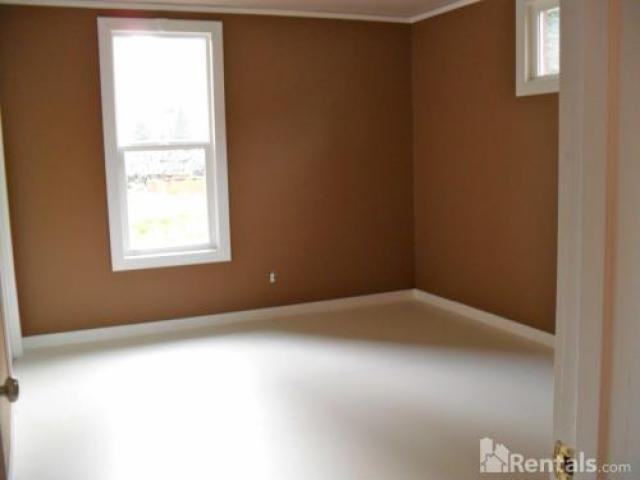 519 Sidney Ave - Photo 2 of 6