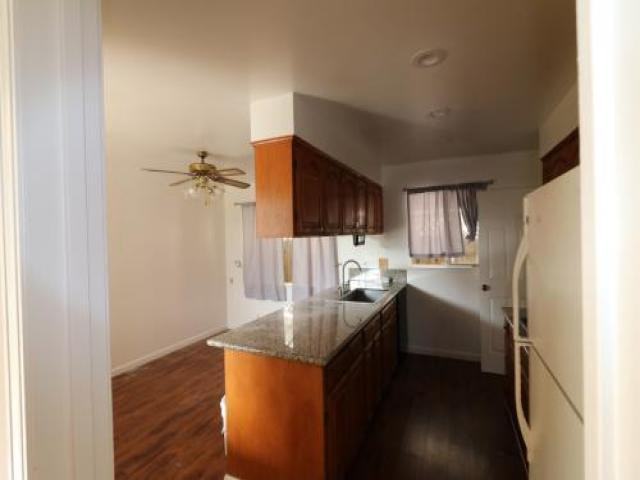 2860 Oakmont Dr - Photo 2 of 6