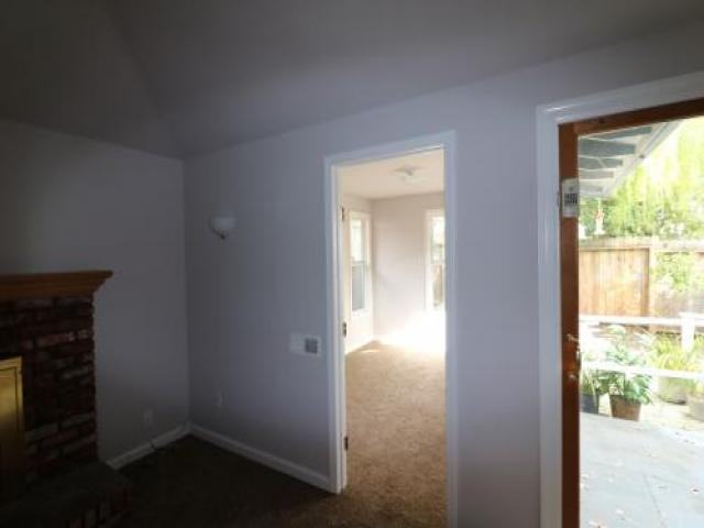 2860 Oakmont Dr - Photo 3 of 6