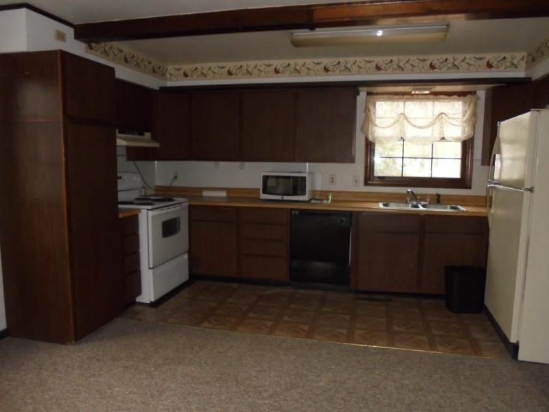 5023 Aaron Dr - Photo 3 of 8