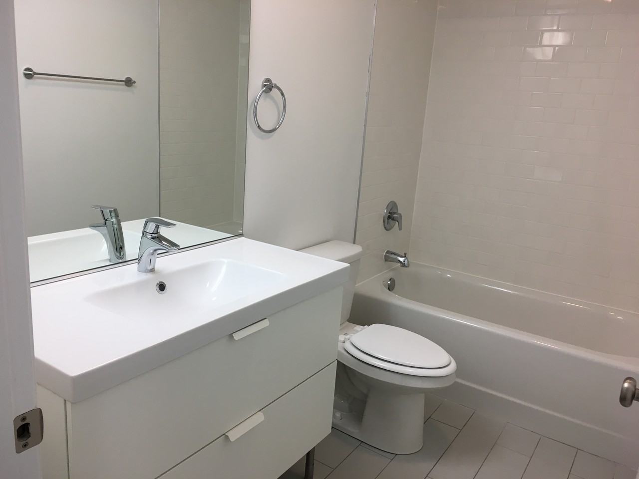 5507-5509 S. Hyde Park Boulevard - Photo 7 of 38