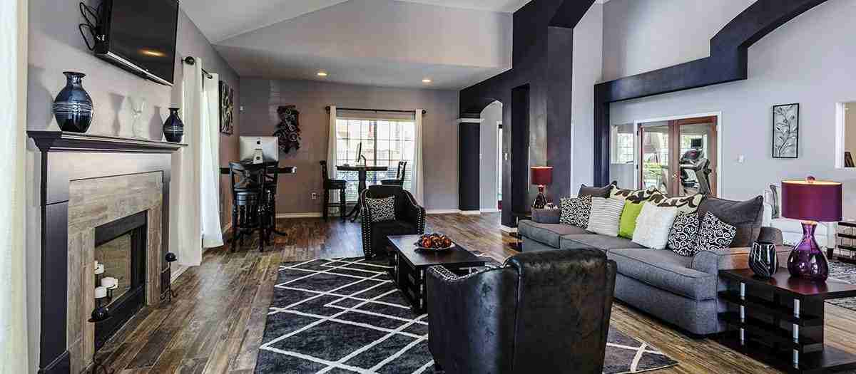 Colonial Village at Sierra Vista - Photo 3 of 9