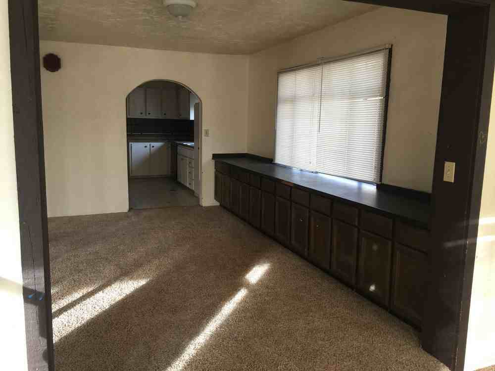 960 Santa Clara Ave - Photo 3 of 8