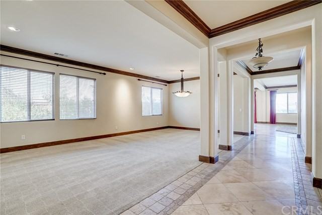 17050 Crestpeak Ct - Photo 3 of 36