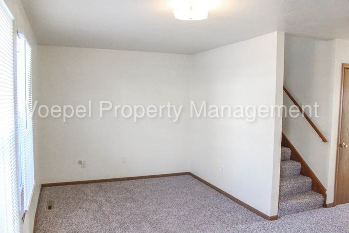 10315 E 39th Terrace S - Photo 2 of 13