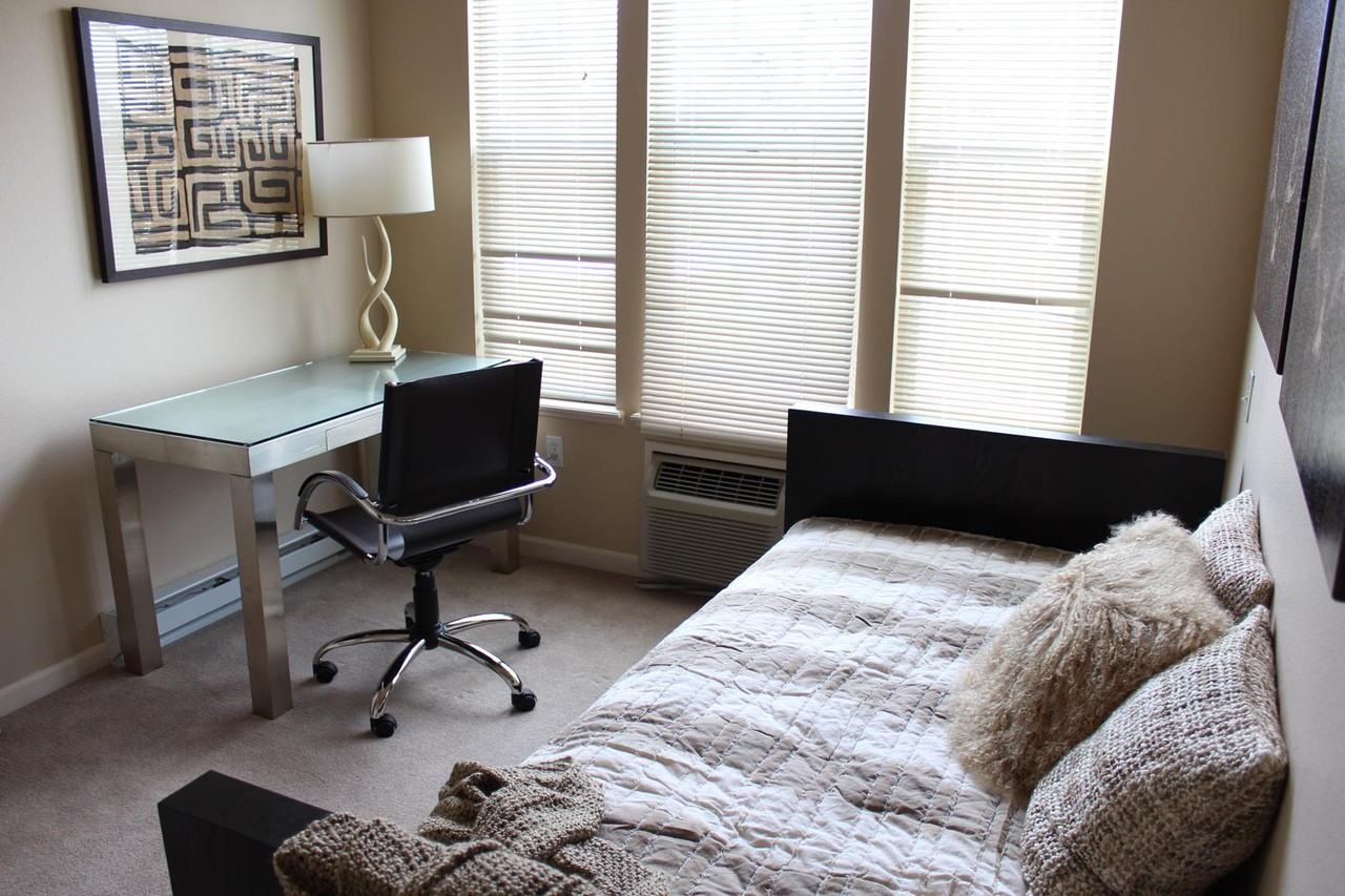 Artisan - Photo 3 of 27