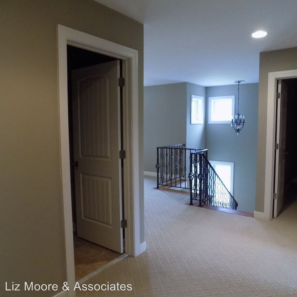 10588 Villa Green Terrace - Photo 3 of 32