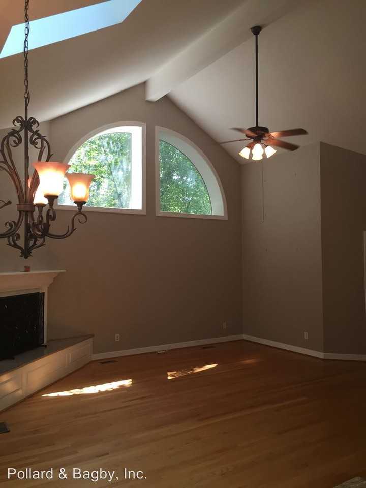 3725 Chellowe Rd - Photo 3 of 17