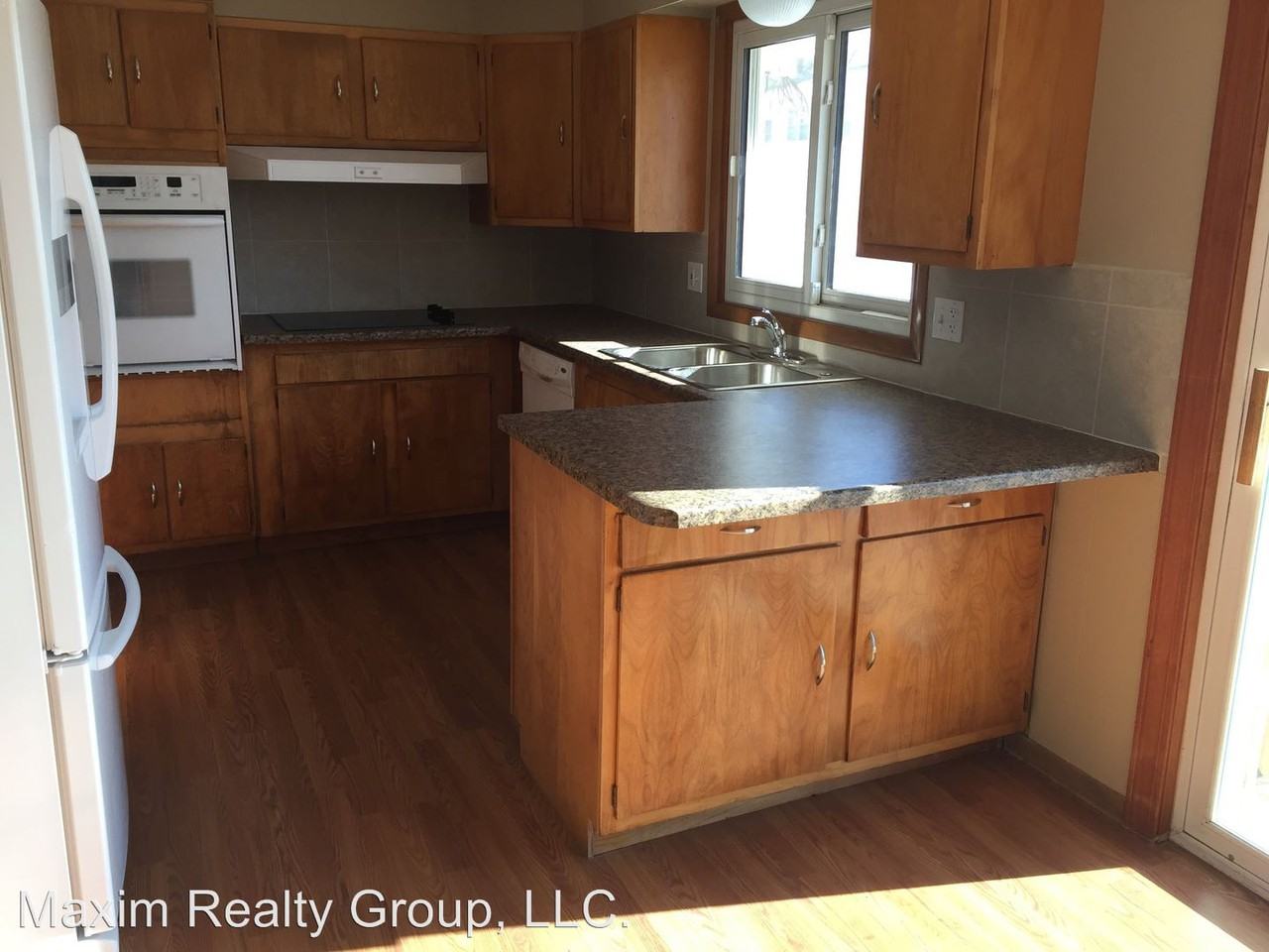 4903 Spring St - Photo 2 of 19