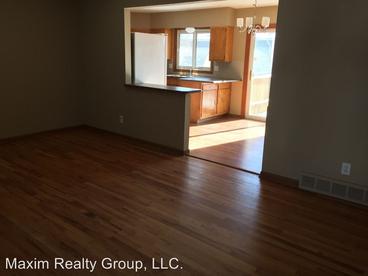 4903 Spring St - Photo 3 of 19