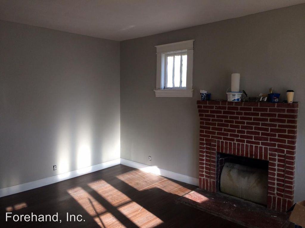 1016 Dearing St - Photo 2 of 8