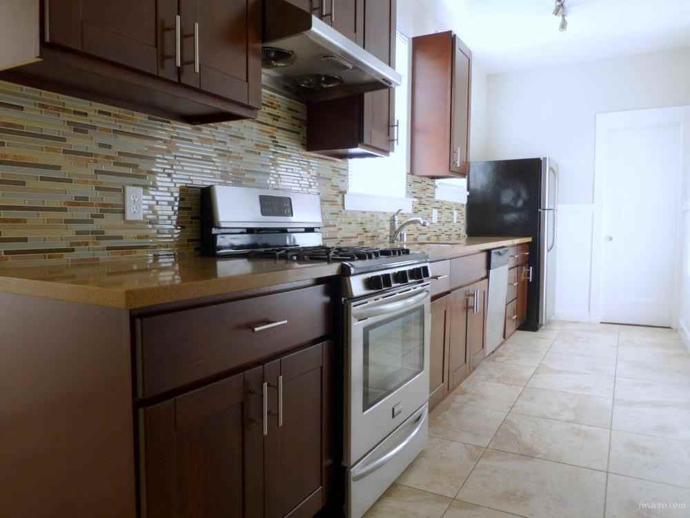 Minna Street & 8th Street