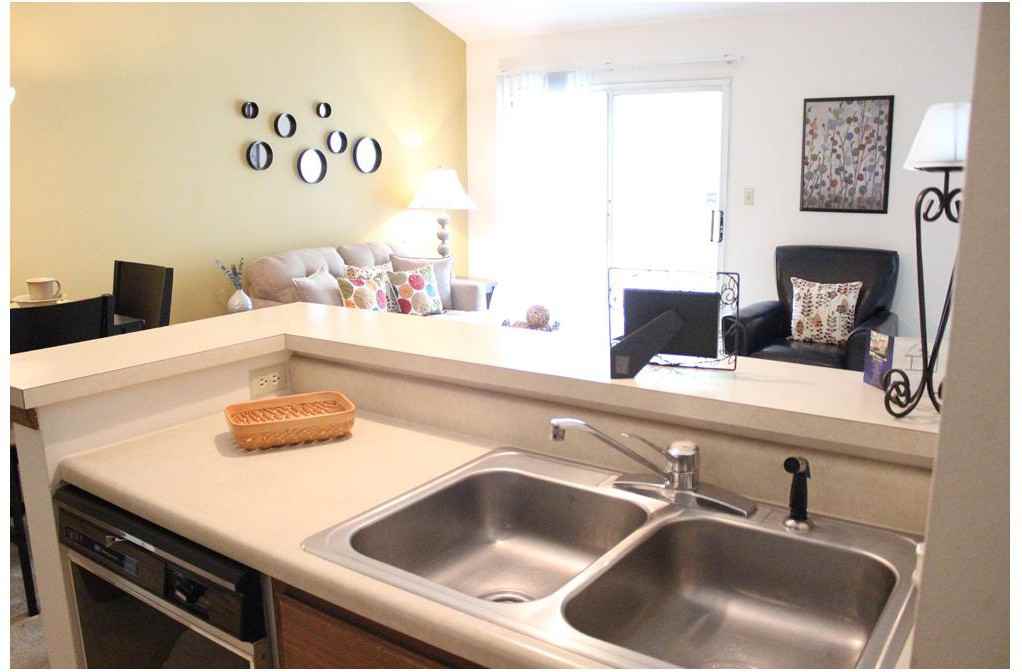 Sugar Pines Apartments - Photo 3 of 20