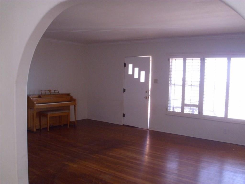 2505 Scenic Crest Cir - Photo 3 of 14