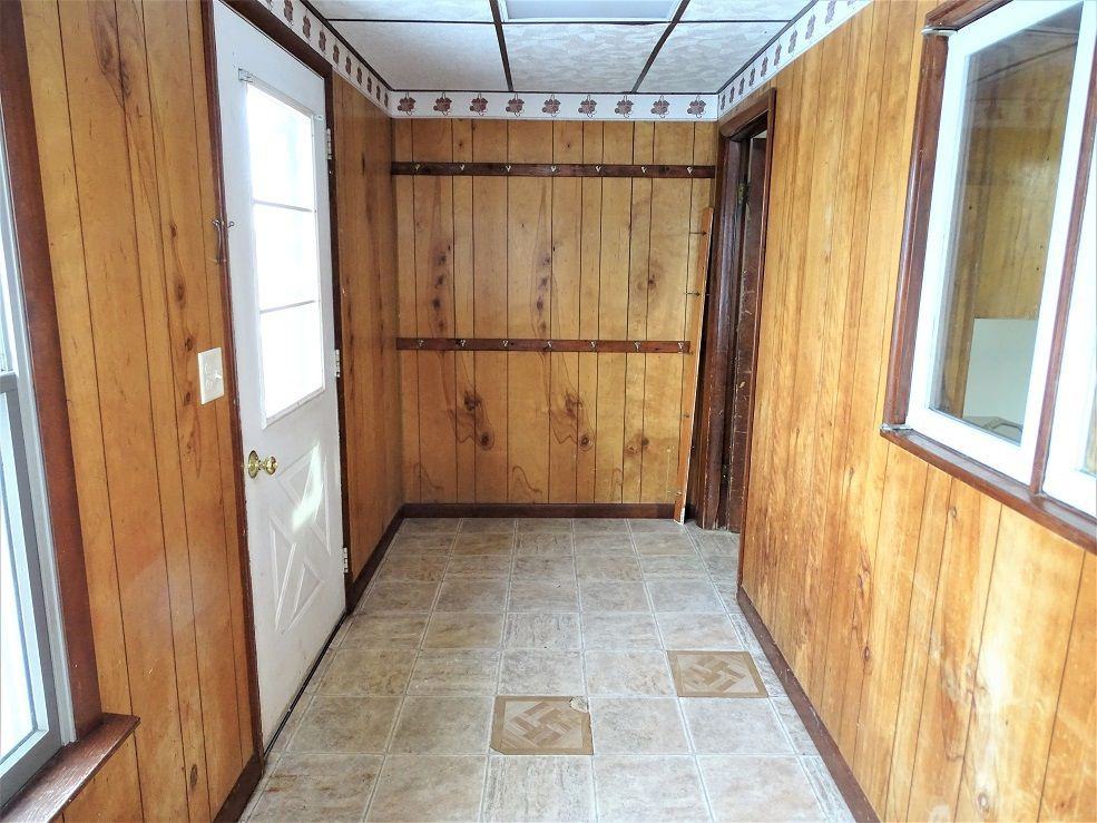 189 W Maple Grove Rd - Photo 2 of 19