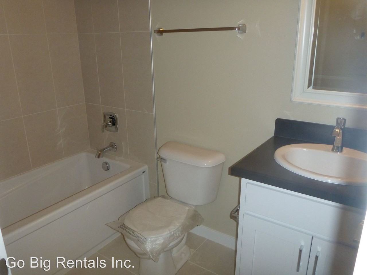 44 Town Center Ave #B2 - Photo 3 of 7