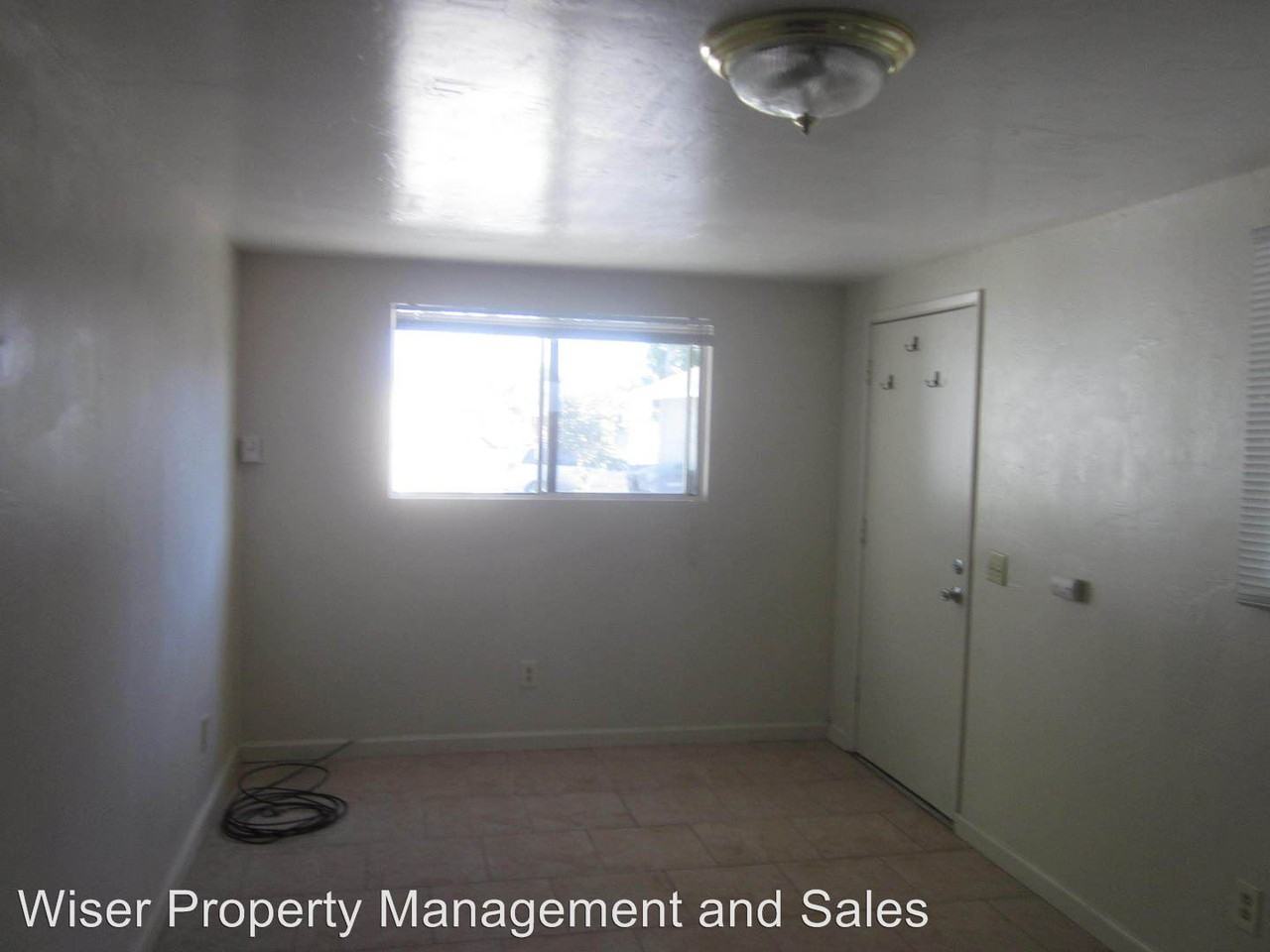 310-314-320 West Hickory Avenue - Photo 3 of 6