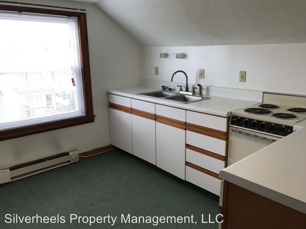 211 Holly Street - Photo 3 of 5