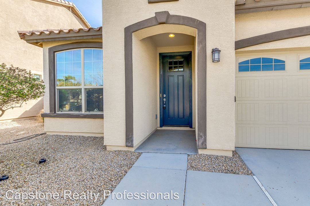 17047 W Cocopah St - Photo 3 of 27