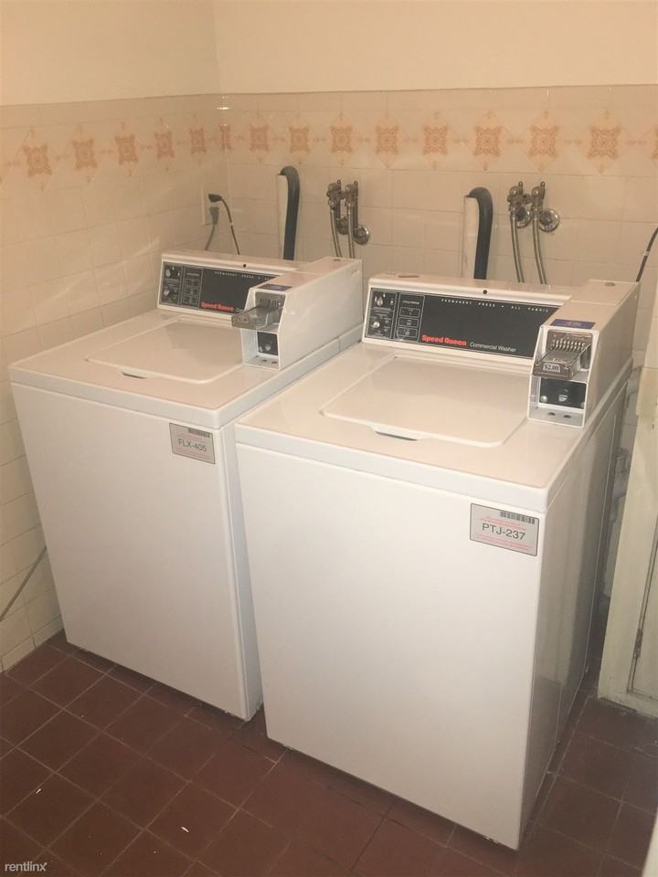 834 Hudson Street - Photo 3 of 50