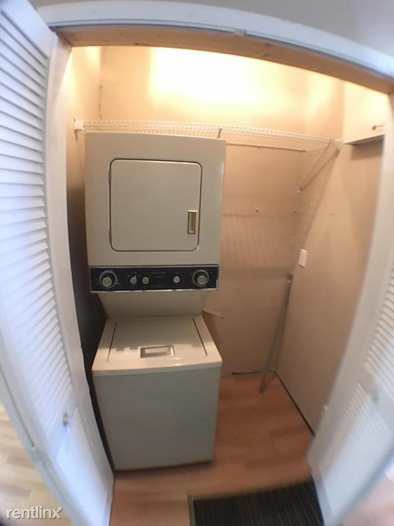 1202 Arch St #1 - Photo 3 of 16