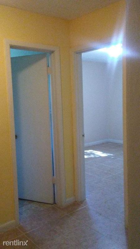 5814 Rawson Ln - Photo 3 of 17