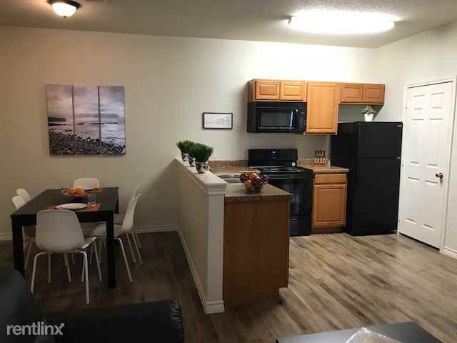 7914 W Military Dr - Photo 3 of 6