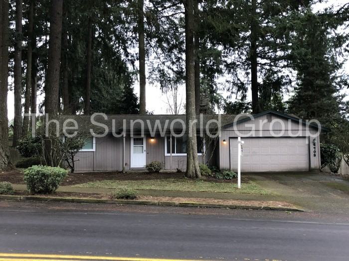 4708 NE 151st Ave - Photo 2 of 18