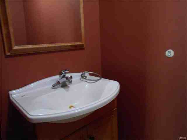 1 Lewis Dr - Photo 3 of 15