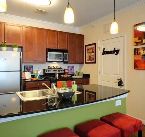 Block on 25th - Photo 2 of 20