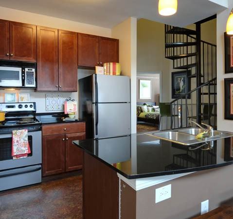 Block on 28th - Photo 2 of 20