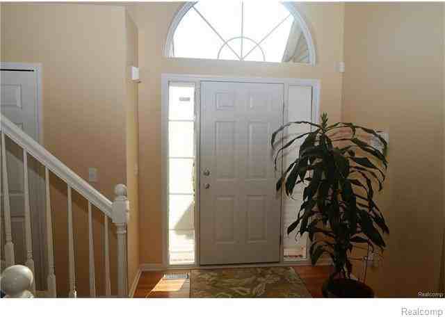 1565 Andover Cir - Photo 3 of 28