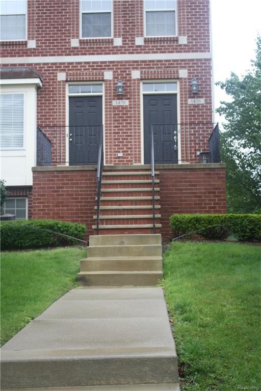 1476 Raliegh Pl #108 - Photo 3 of 39