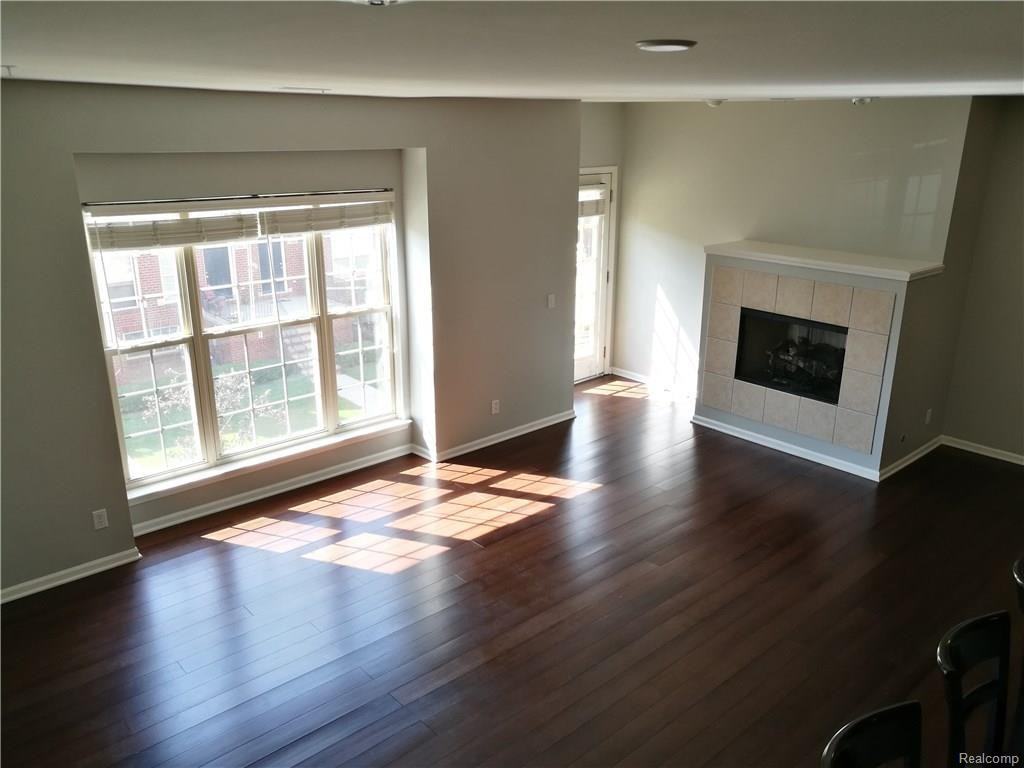 1429 Raliegh Pl - Photo 3 of 23