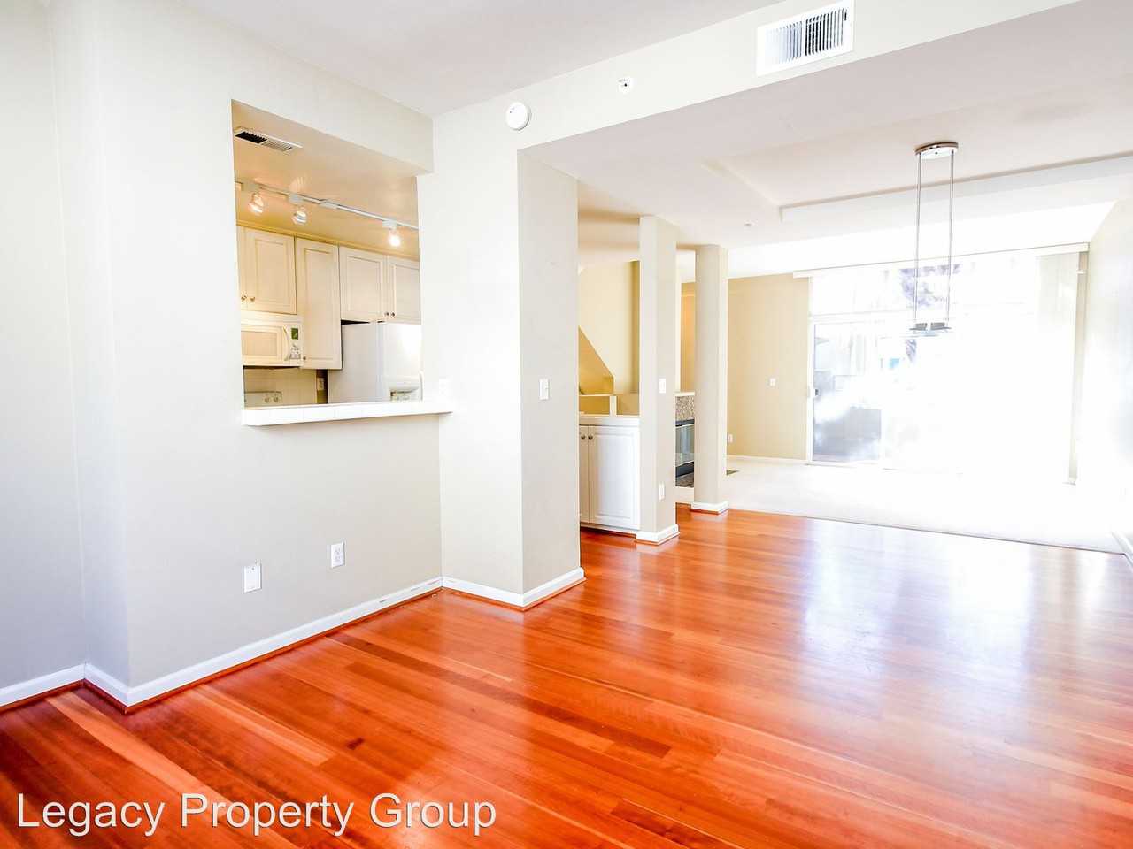 367 Dunsmuir Terrace #4 - Photo 2 of 16