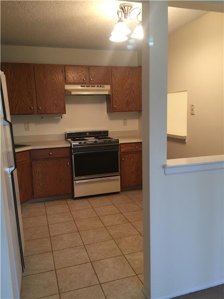 54 Holly Ct - Photo 3 of 11