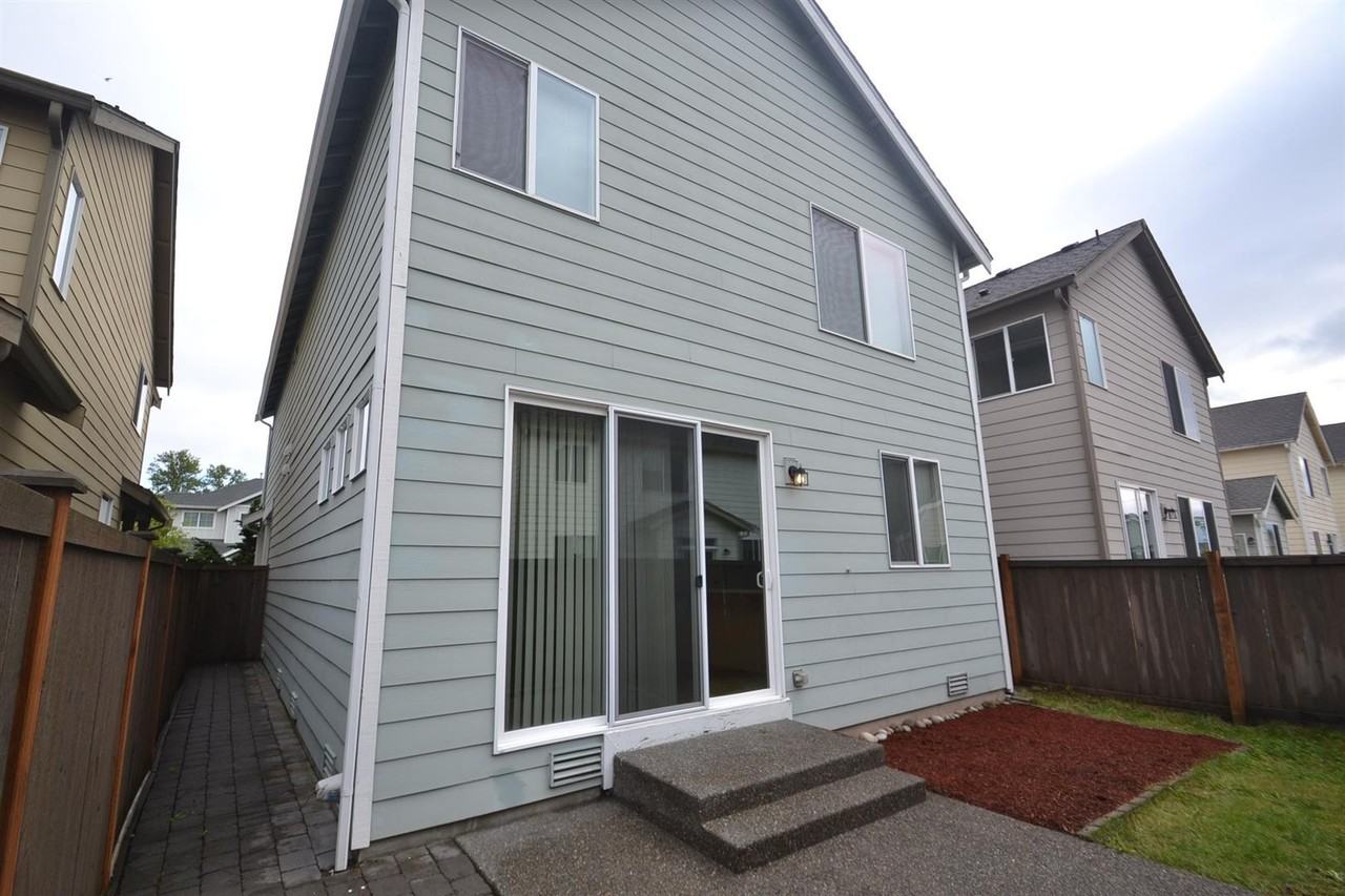 6206 Park St E - Photo 3 of 17