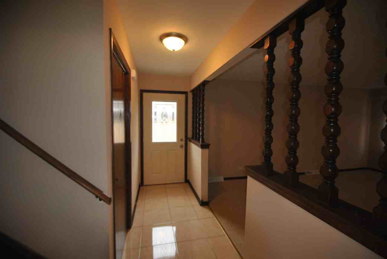 10604 S 81st Ave - Photo 2 of 16