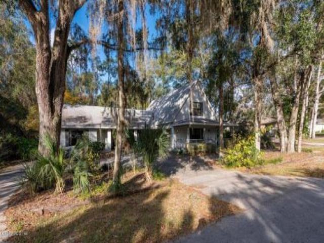 3298 NE 56th Ave - Photo 2 of 4