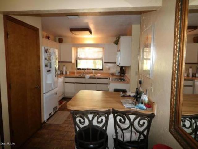 3298 NE 56th Ave - Photo 3 of 4